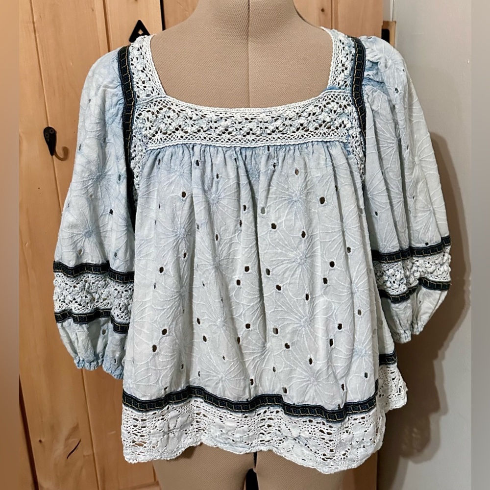 Oli & Hali Washed Eyelet Crochet Lace Babydoll Peasant Top Blouse Puff Sleeve - Picture 4 of 6